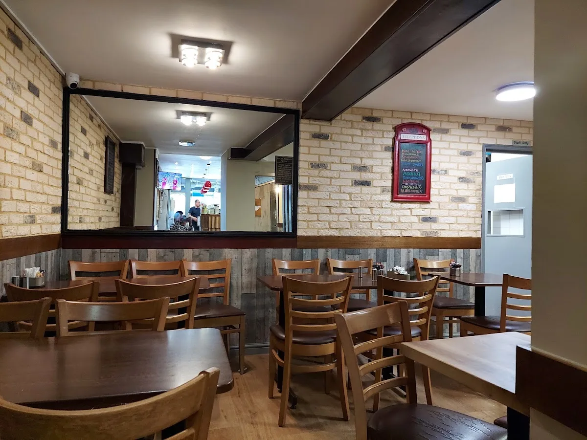 Mimos Cafe Bar