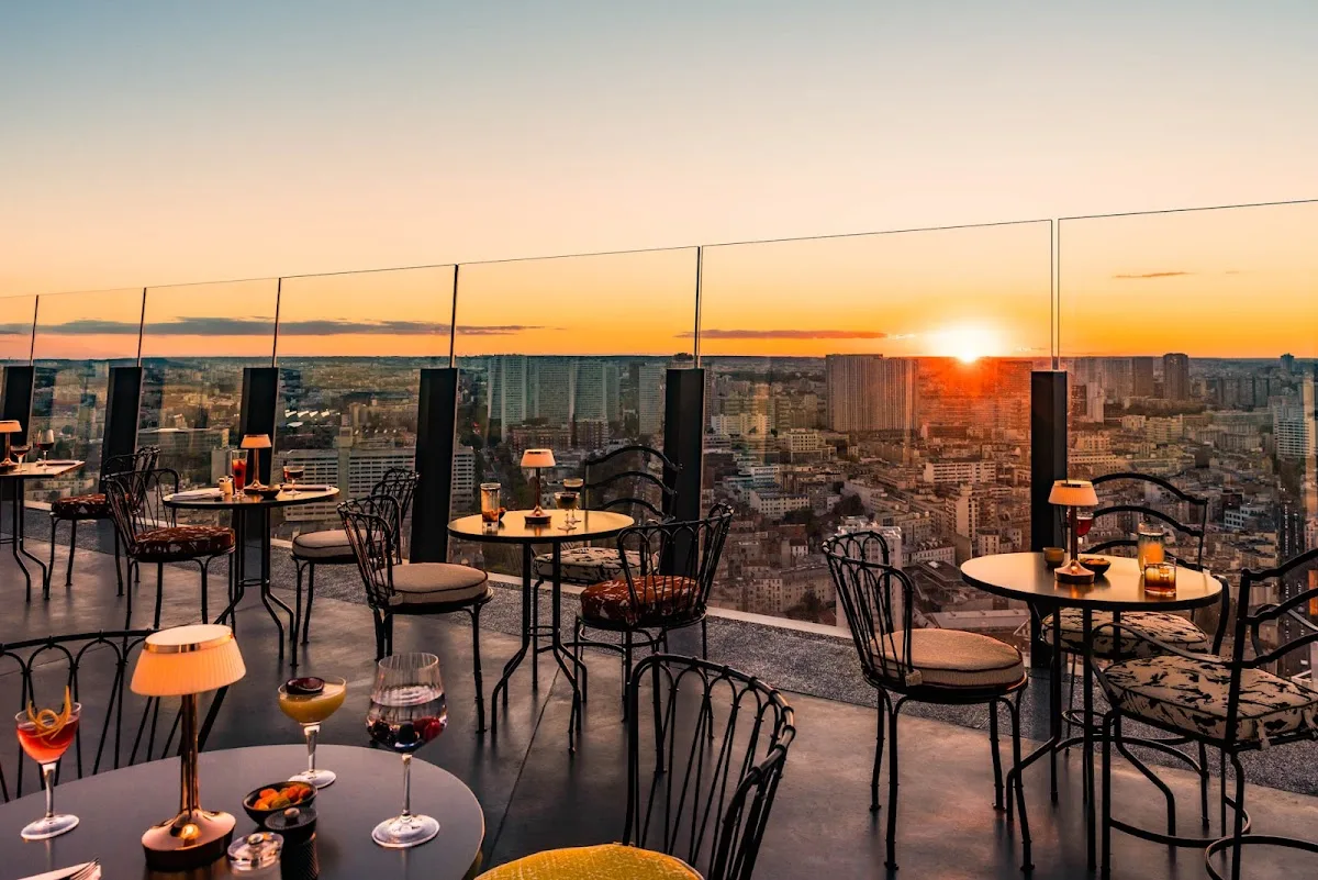 TOO Restaurant