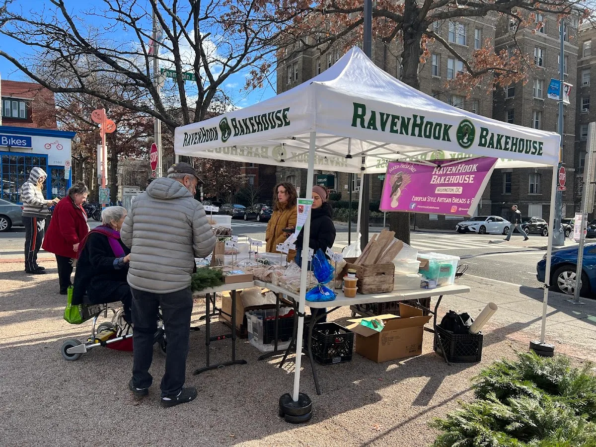 Adams Morgan Farmers’ Market (pesticide free produce)