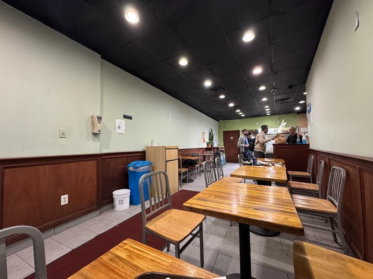 Raj's Indian Kitchen
