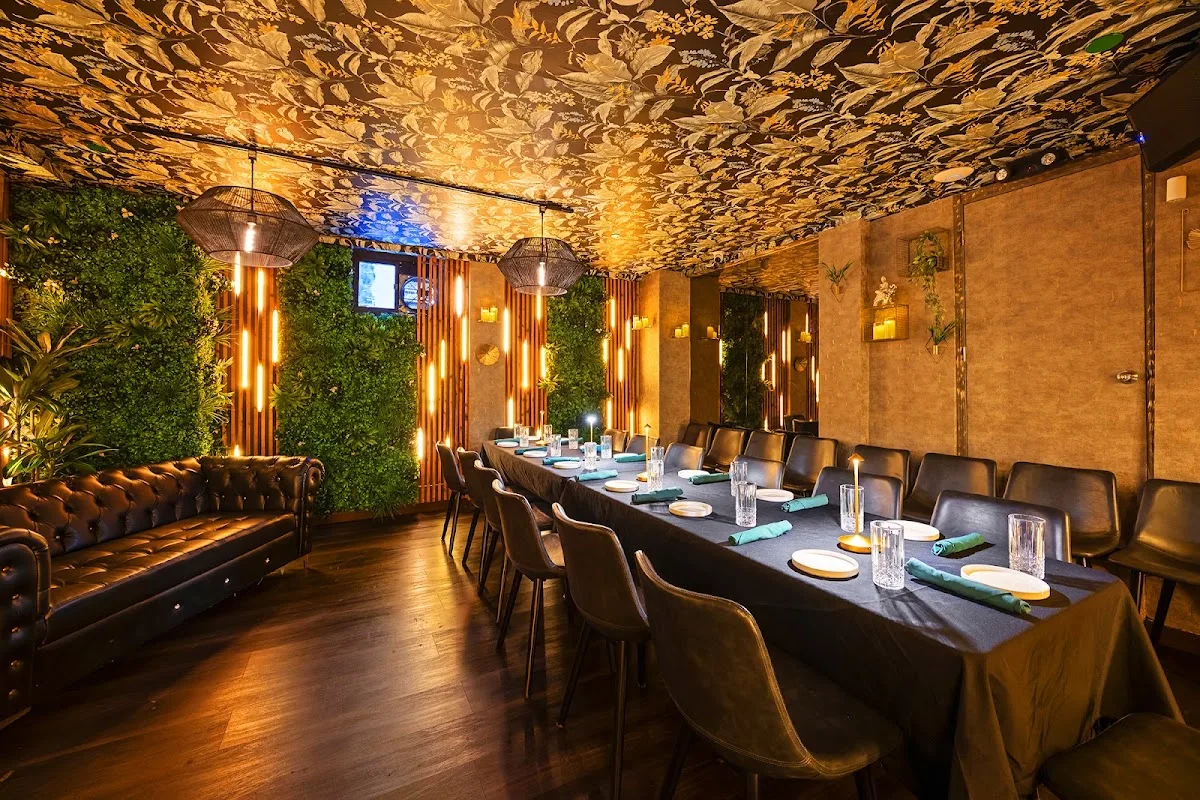 Truth Restaurant Astoria