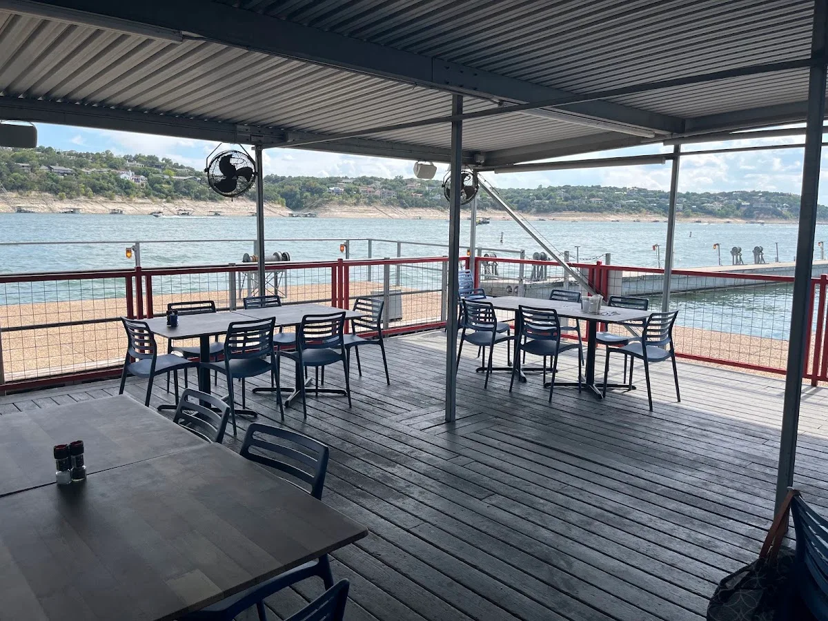 Captain Pete’s Boathouse