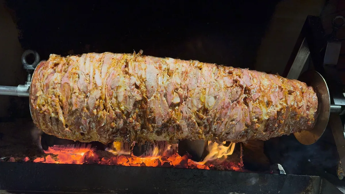 Maison Royale – Kebab Artisanal au Feu de Bois, Pain & Frites Maison