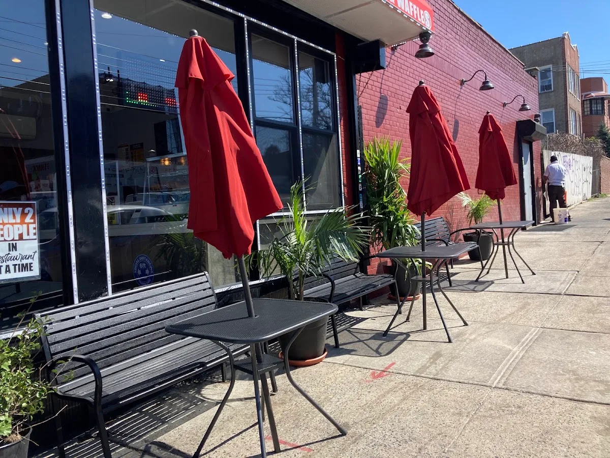 Lash West Indian & American Cuisine