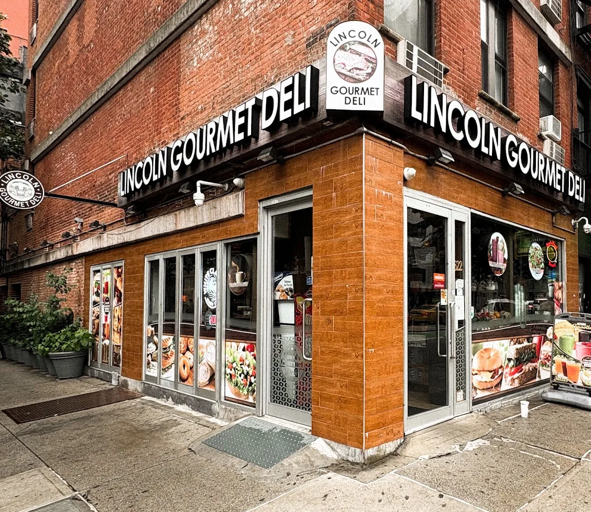 Lincoln Gourmet Deli