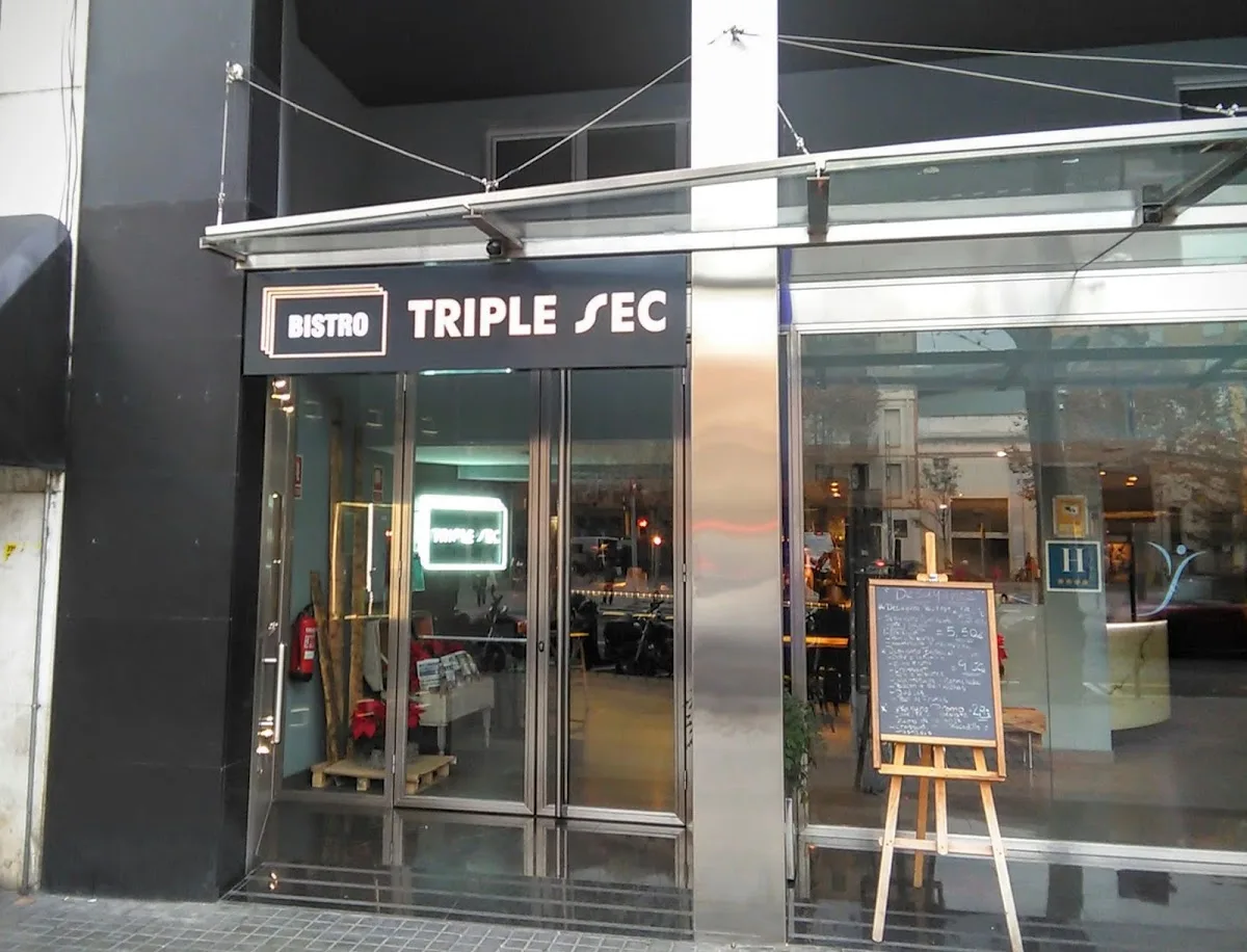 Bistro Triple Sec