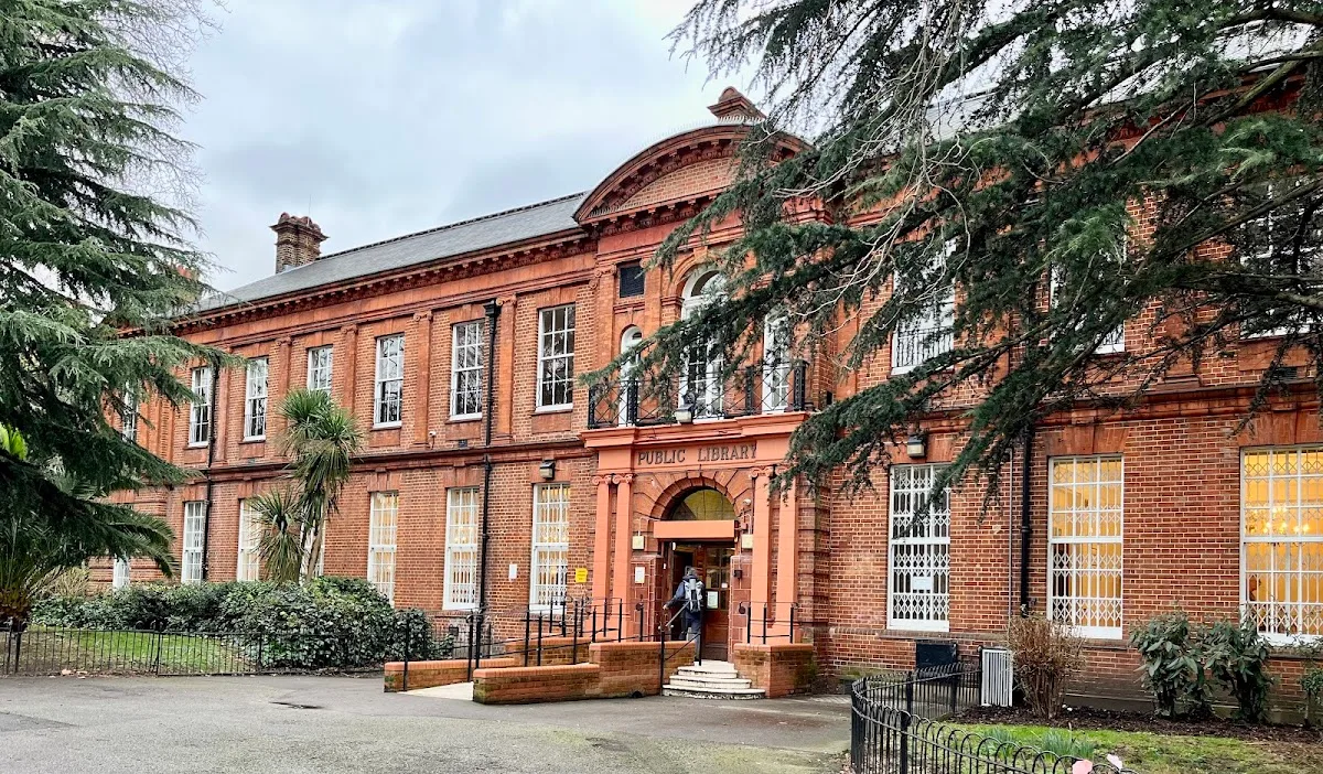Bethnal Green Library