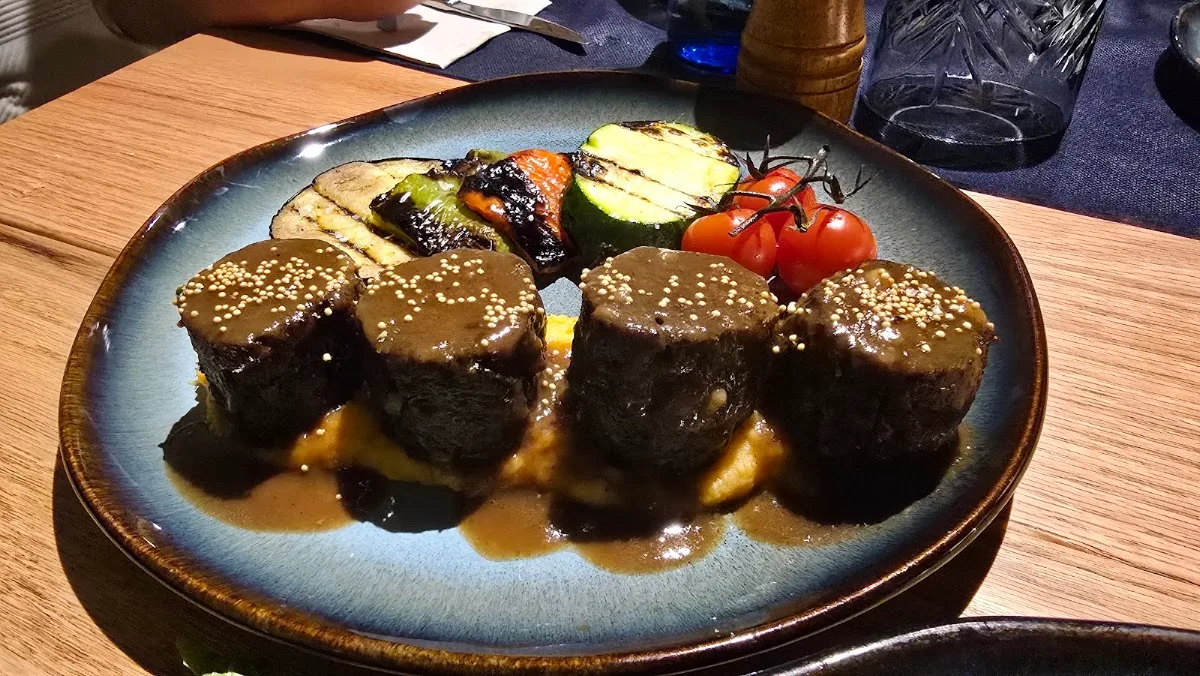 Distrito Mediterráneo Restaurant