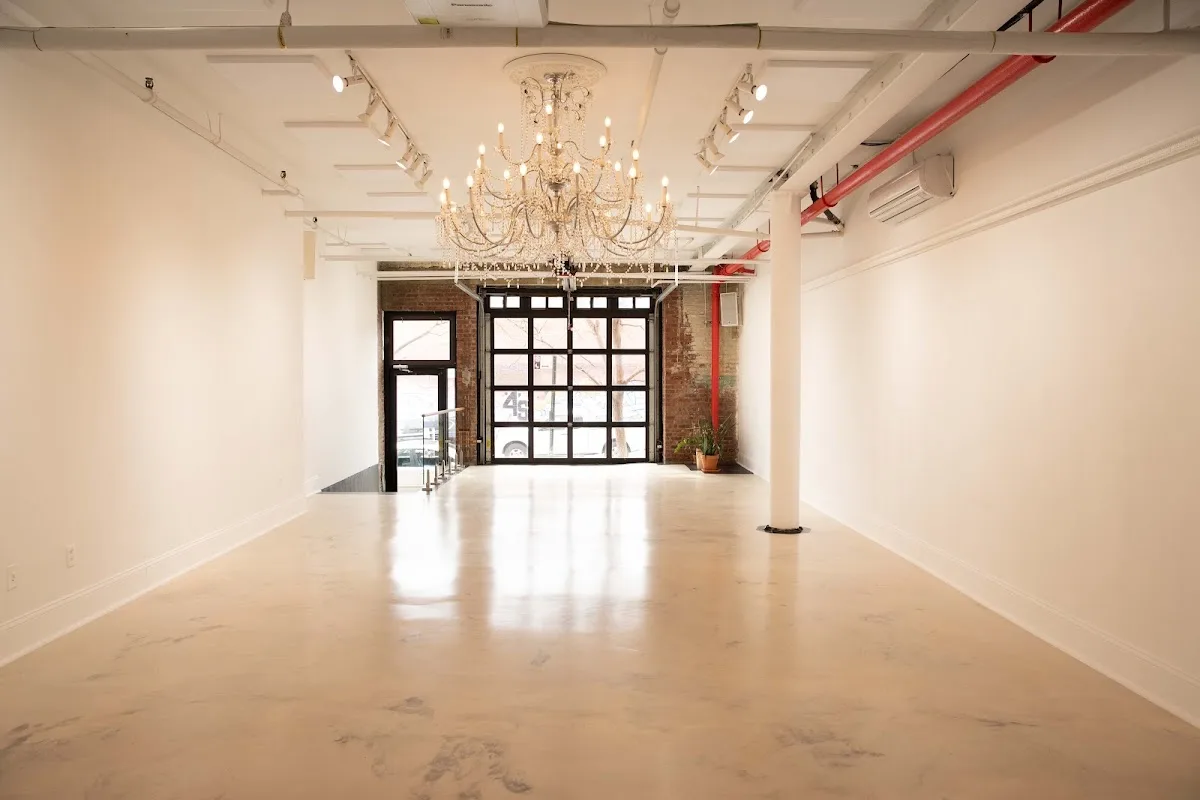 Seven House Gallery
