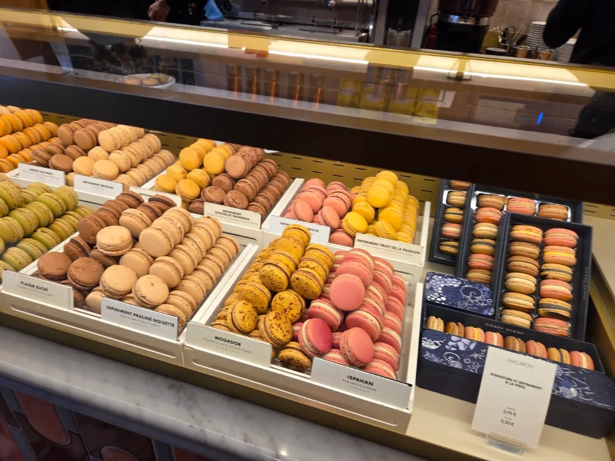 Le Café Pierre Hermé Paris