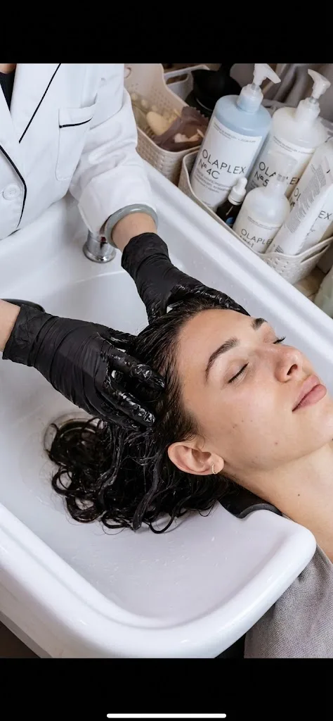 Sapphire Head Spa