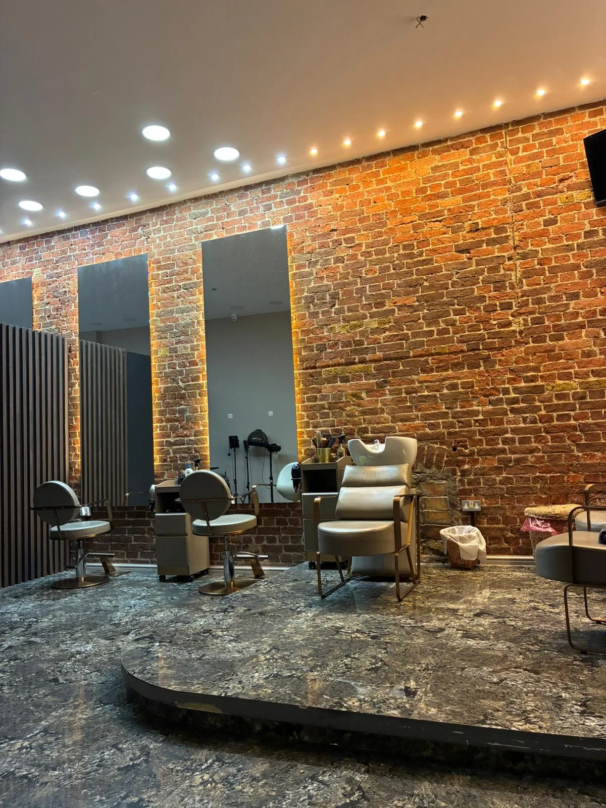 Sparadise Massage Spa Ltd