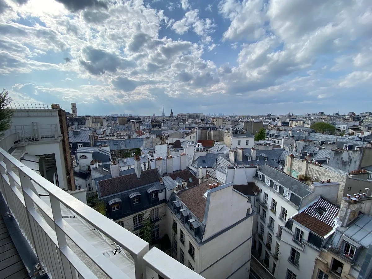 Rooftop Bar Dame des Arts