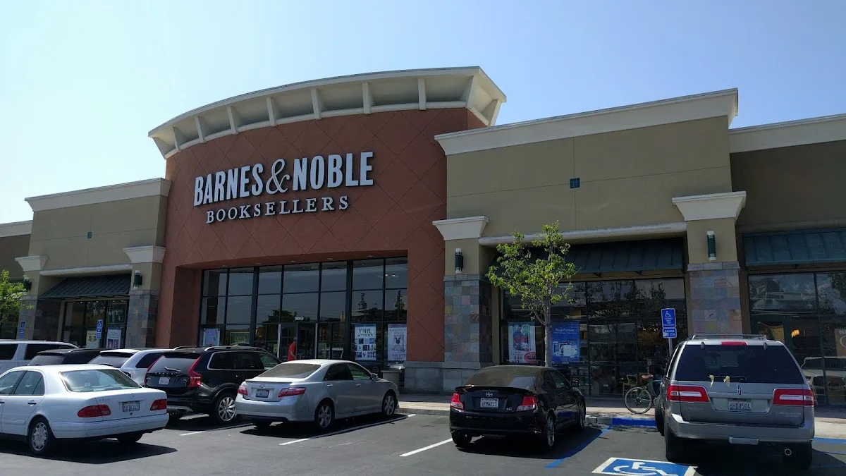 Barnes & Noble