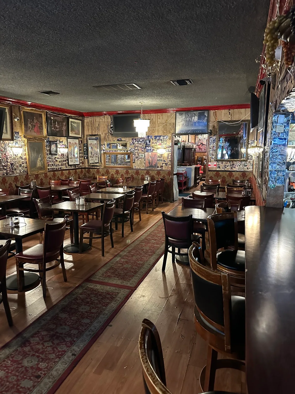Paoli's Italian Kitchen