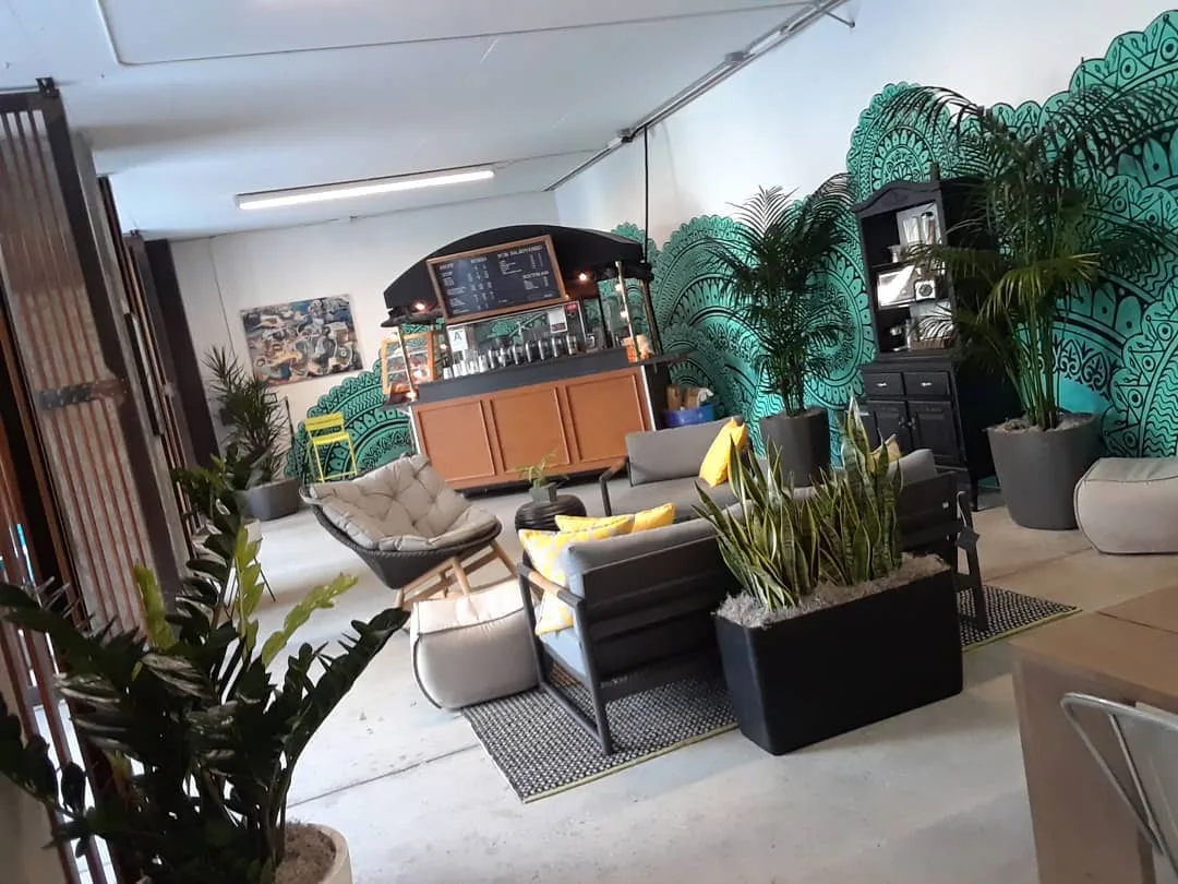 Cafe Ruisseau
