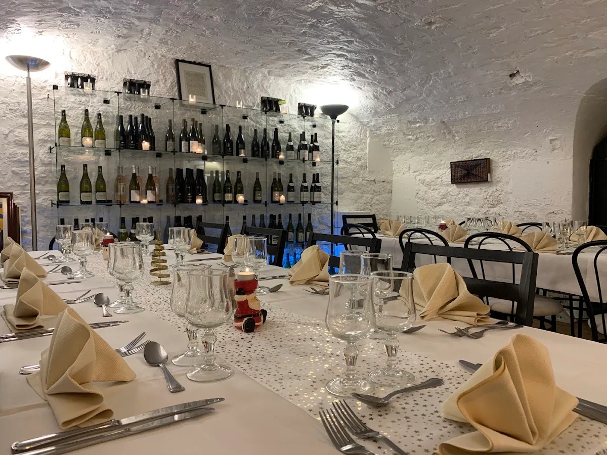 Bistrot - Bar à vin La Boutique des Vins est climatisée / Air conditionned