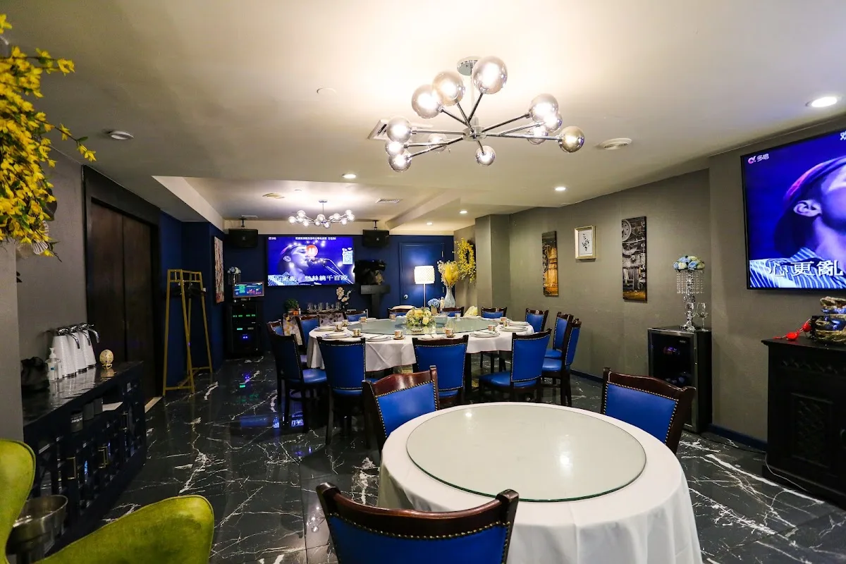 698 Cafe 新東溢豐