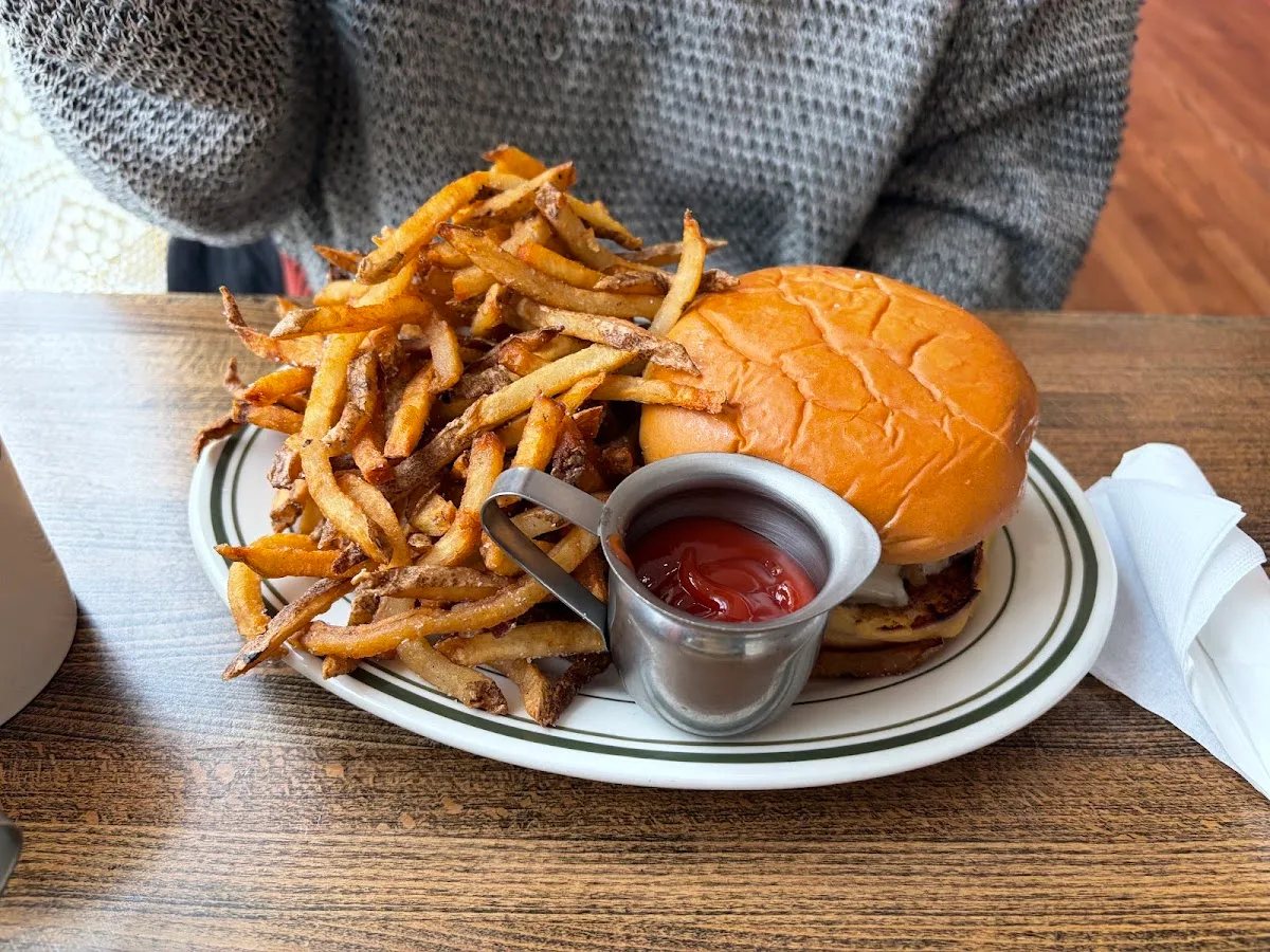 Sal & Cookie’s Ultra Fine Diner