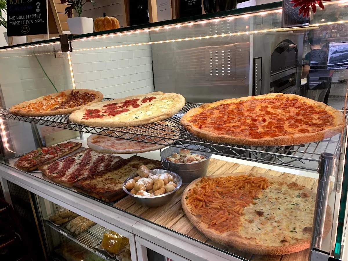 Cheeze Louiez Pizzeria