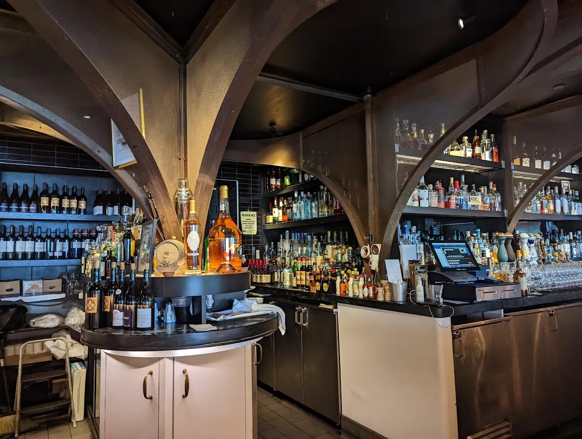 Le Bar