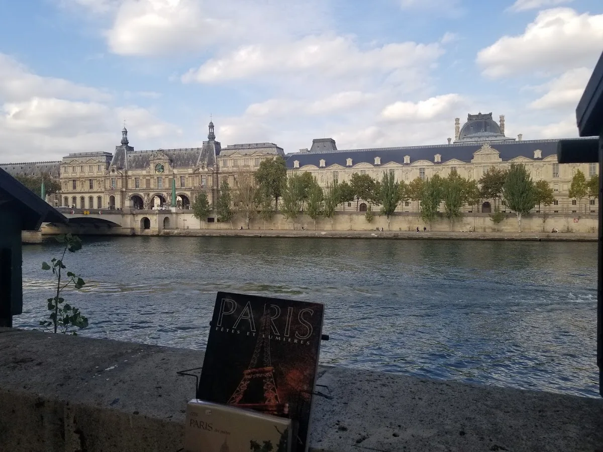 Carré Rive Gauche