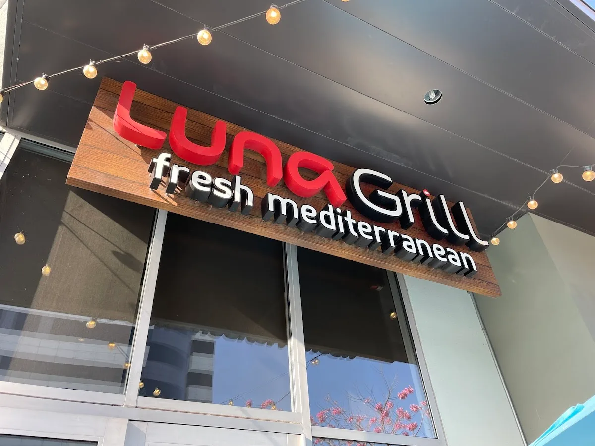 Luna Grill Culver City