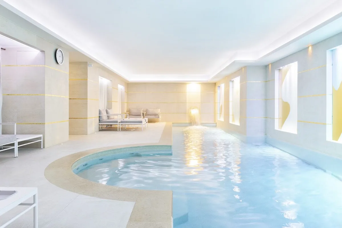 Spa Le Burgundy by Susanne Kaufmann