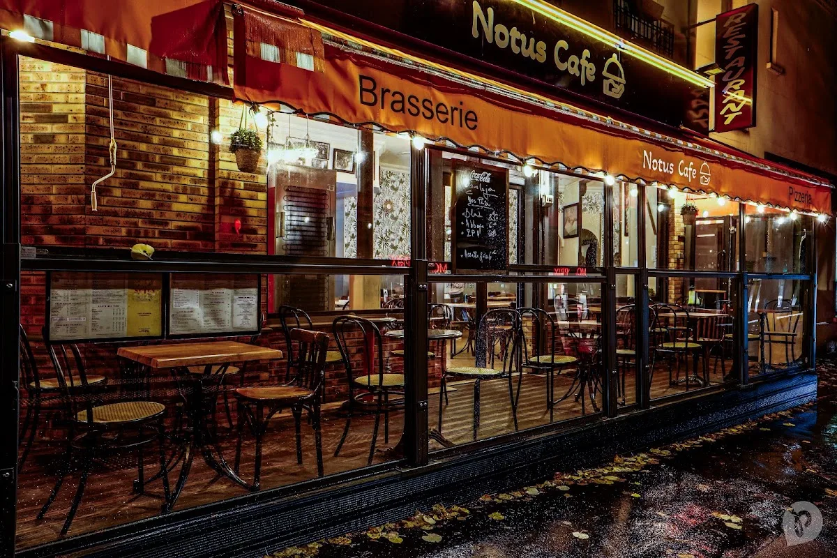 Notus Café