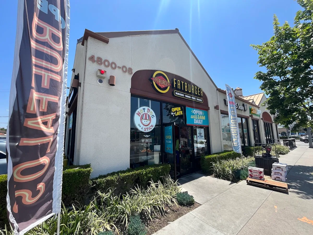 Fatburger & Buffalo's Express & Hot Dog on a Stick