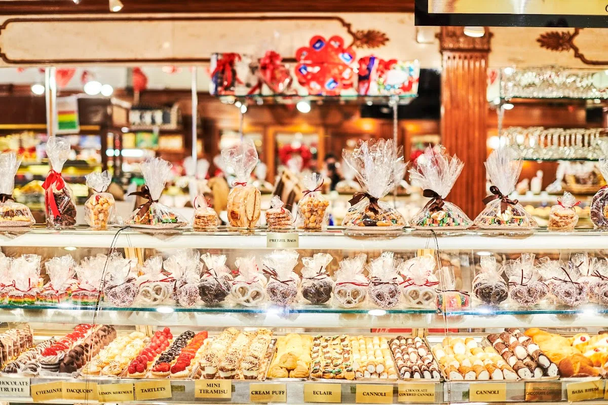 Ferrara Bakery & Cafe