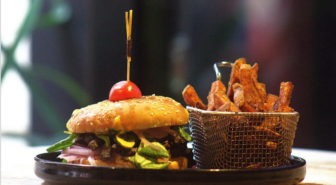 L'Everest bar Chatelet