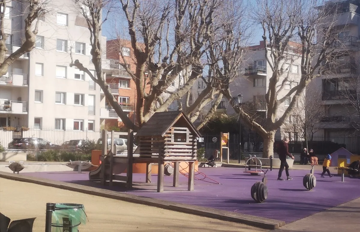 Square Diderot Ilyan et Hanna