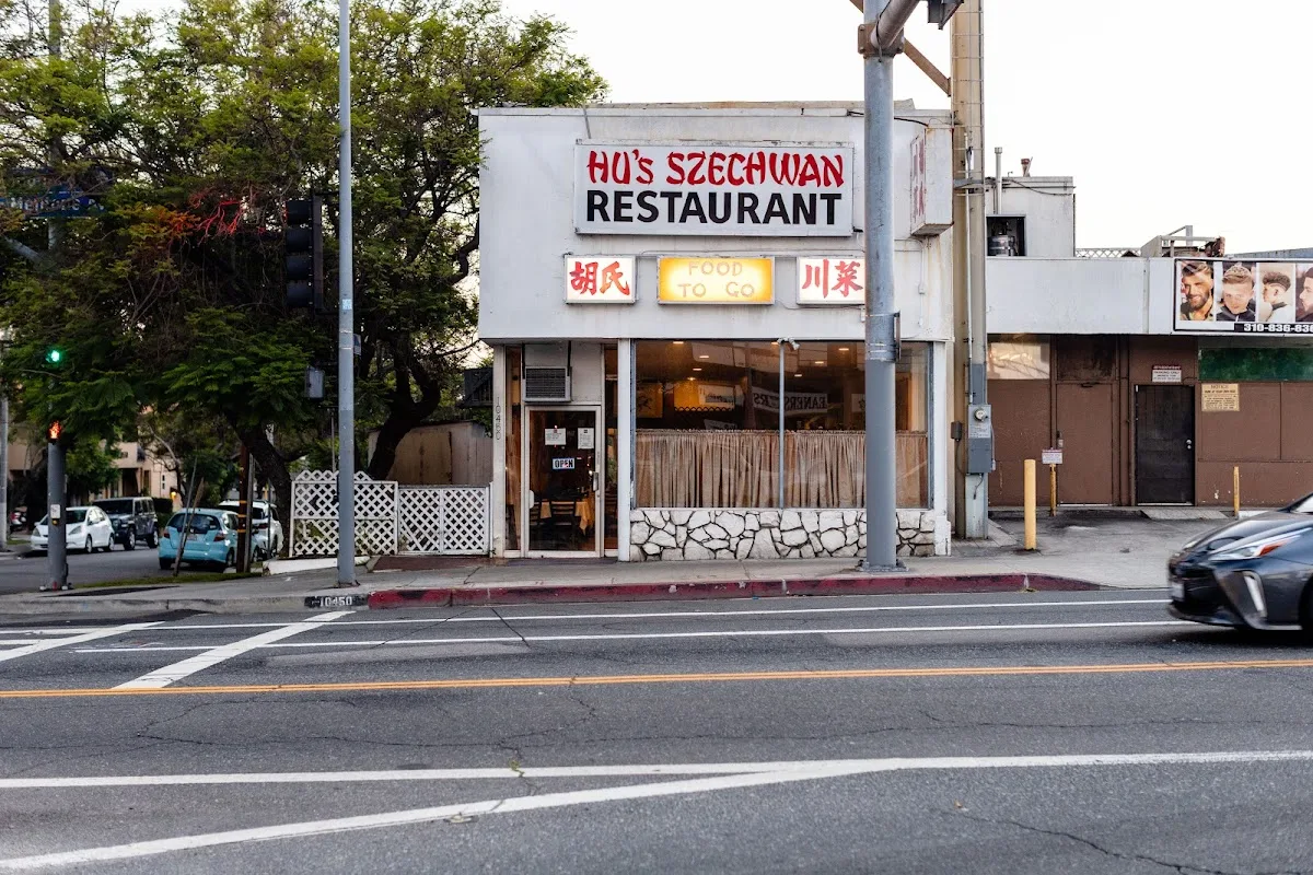 Hu's Szechwan Restaurant