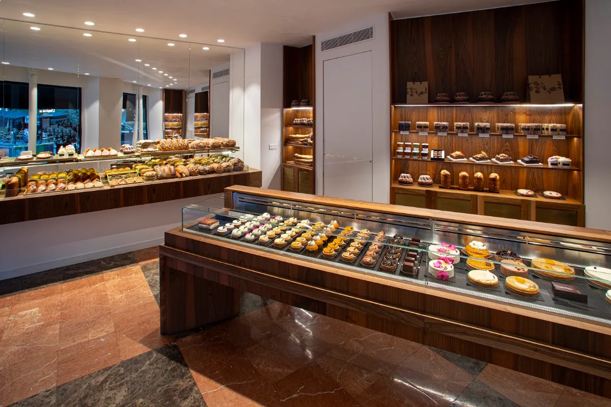 Des gâteaux et du pain