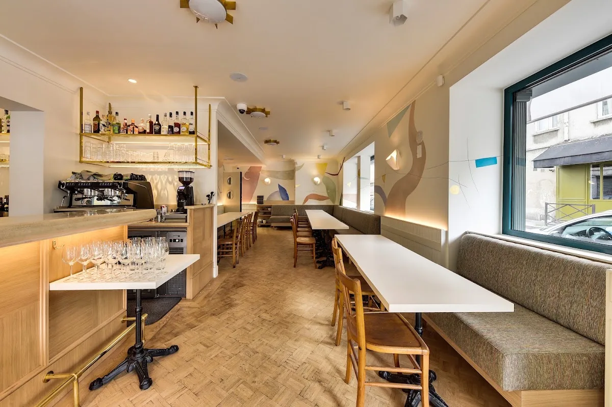 Les Bavards bistrot