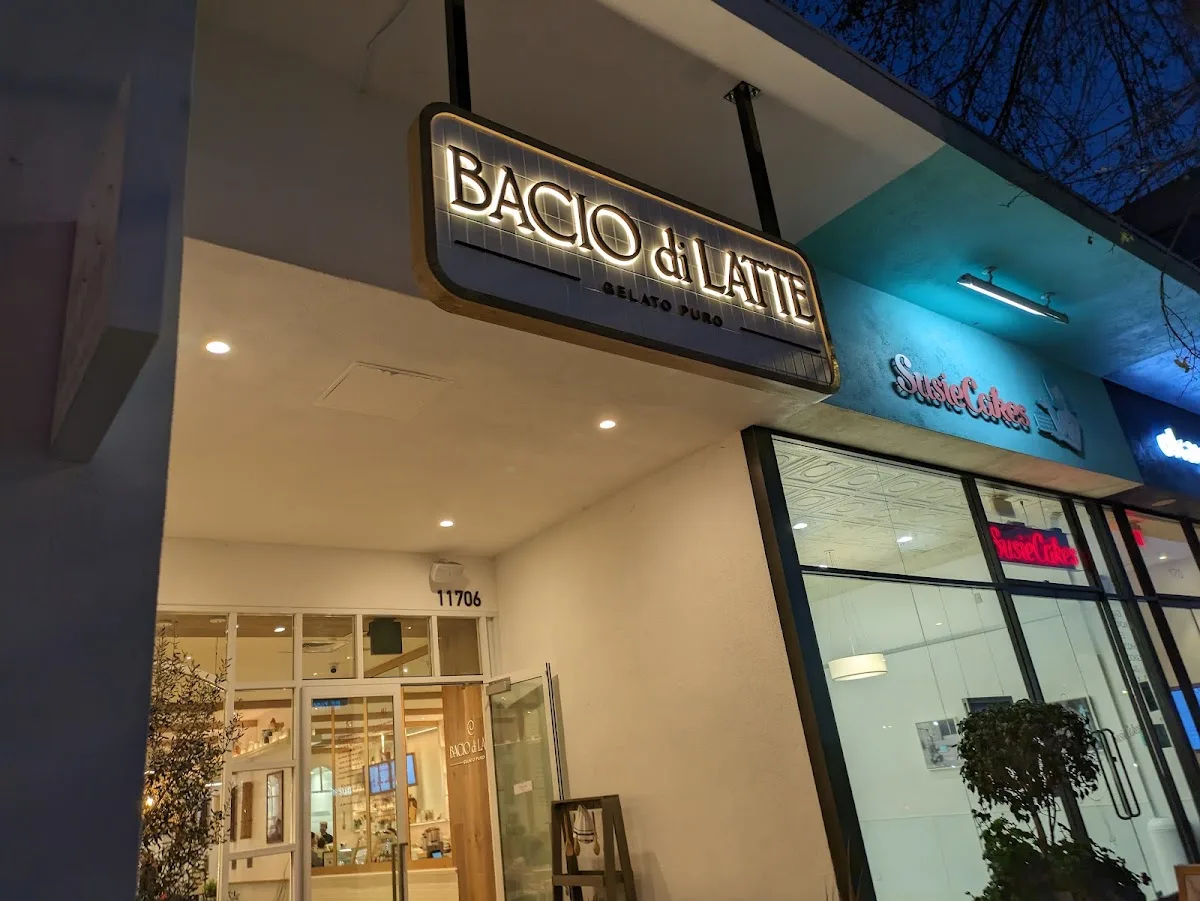 SusieCakes - Brentwood