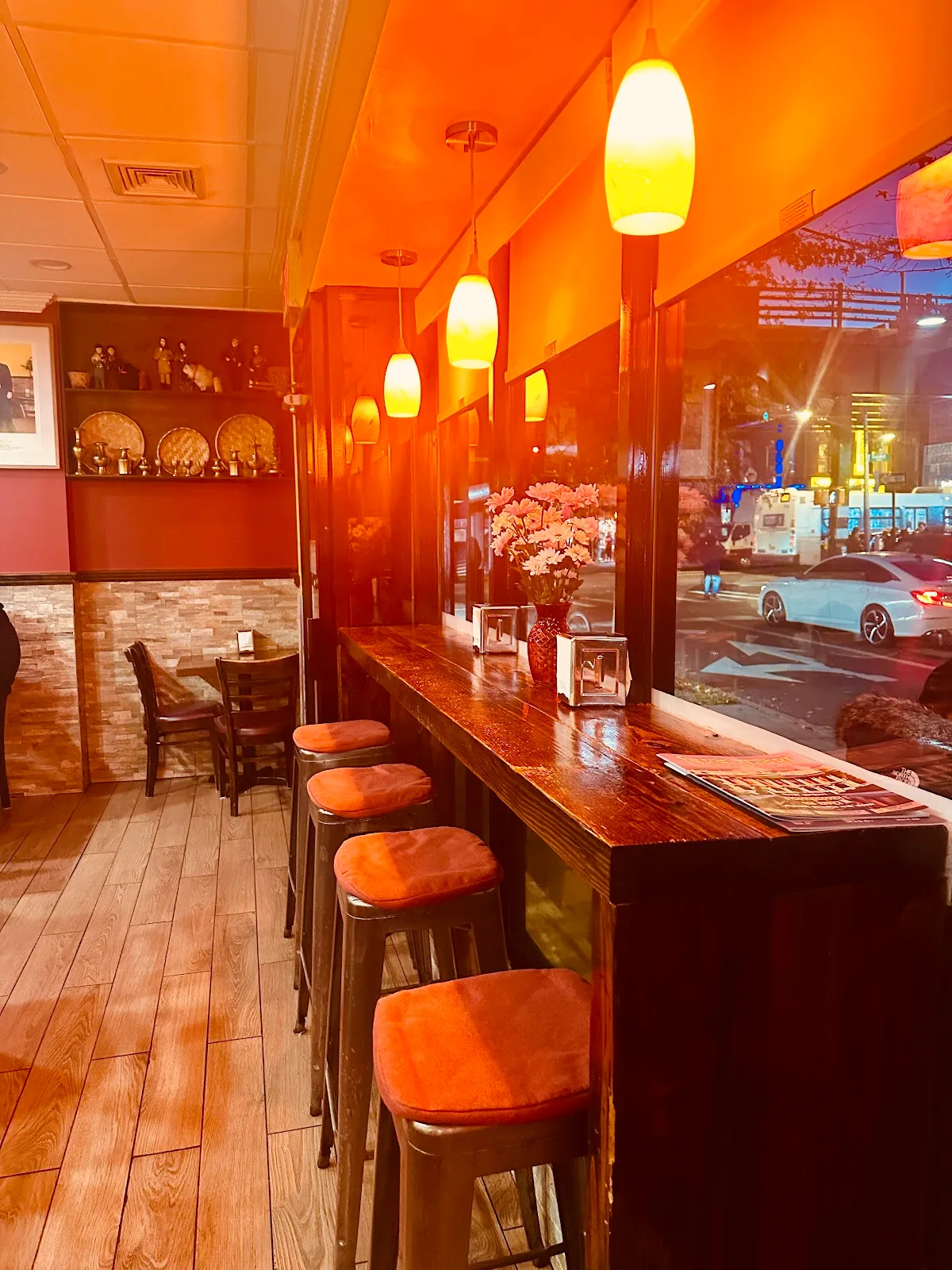 Laliguras Restaurant