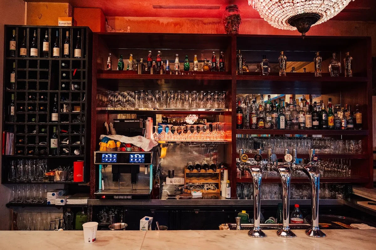Bistrot De La Gaité karaoké