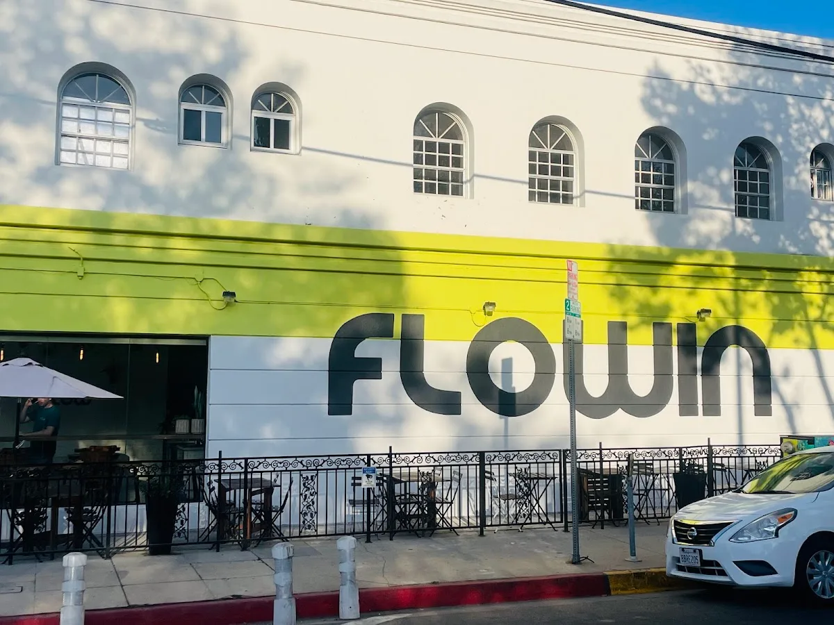 Flowin Cafe