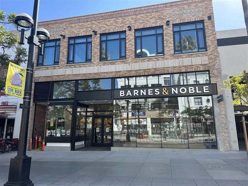 Barney’s Beanery