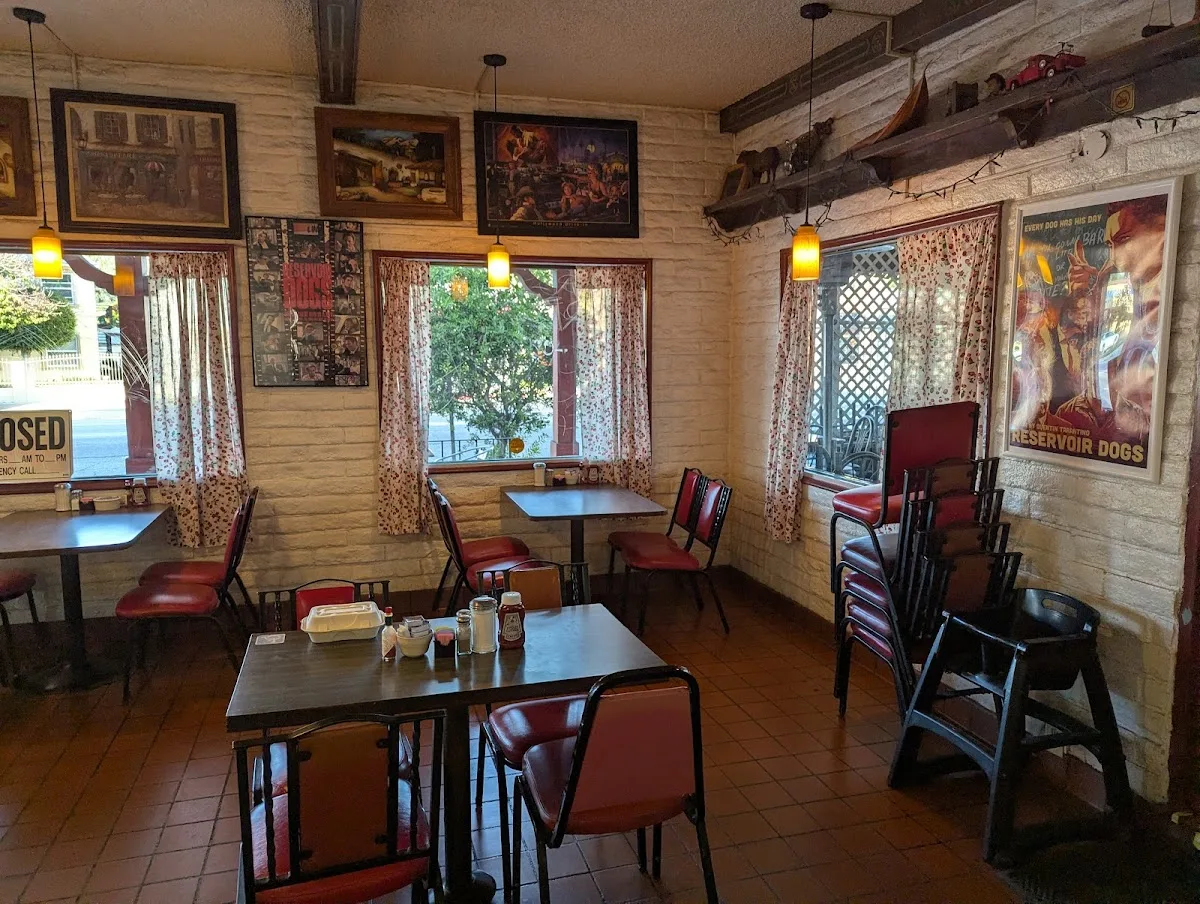 Pat & Lorraines Coffee Shop