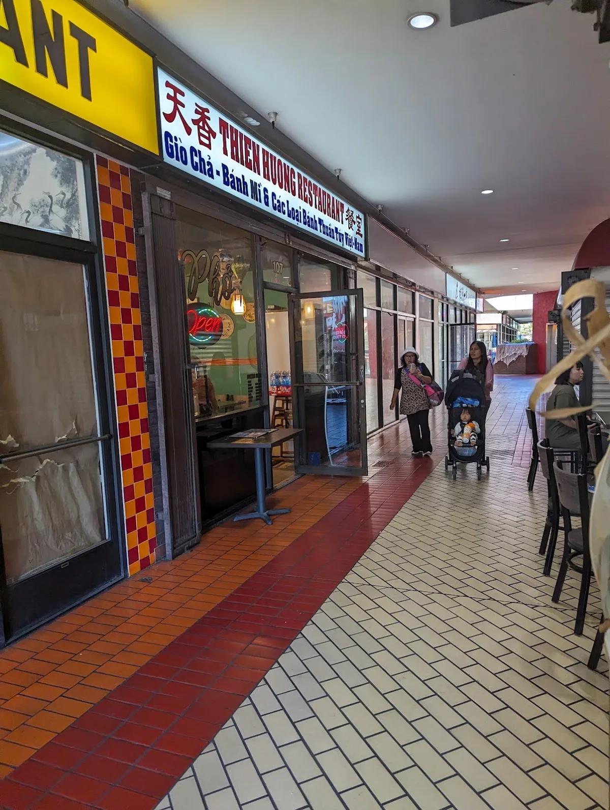 Lasita Rotisserie & Natural Wine