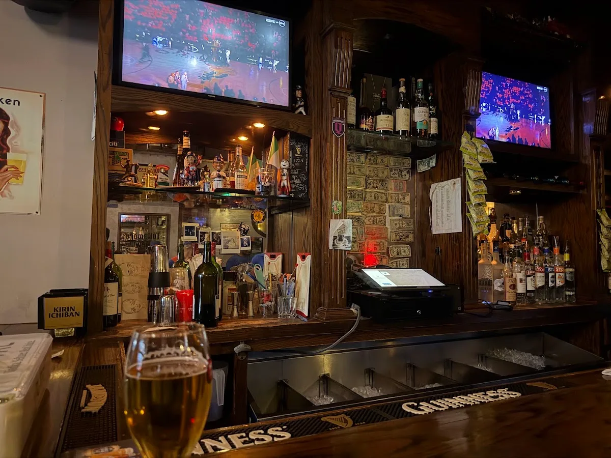 Daly's Pub
