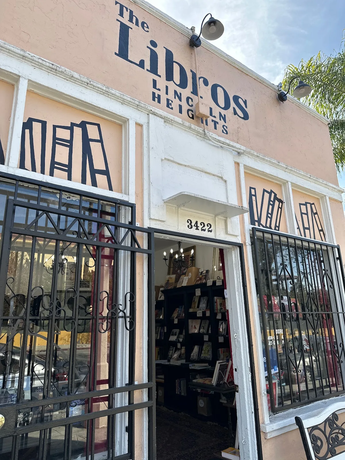The Libros Lincoln Heights