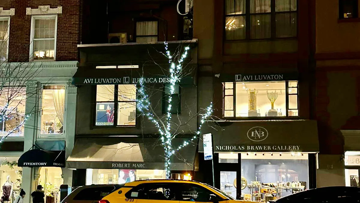 Avi Luvaton galleries  and studio