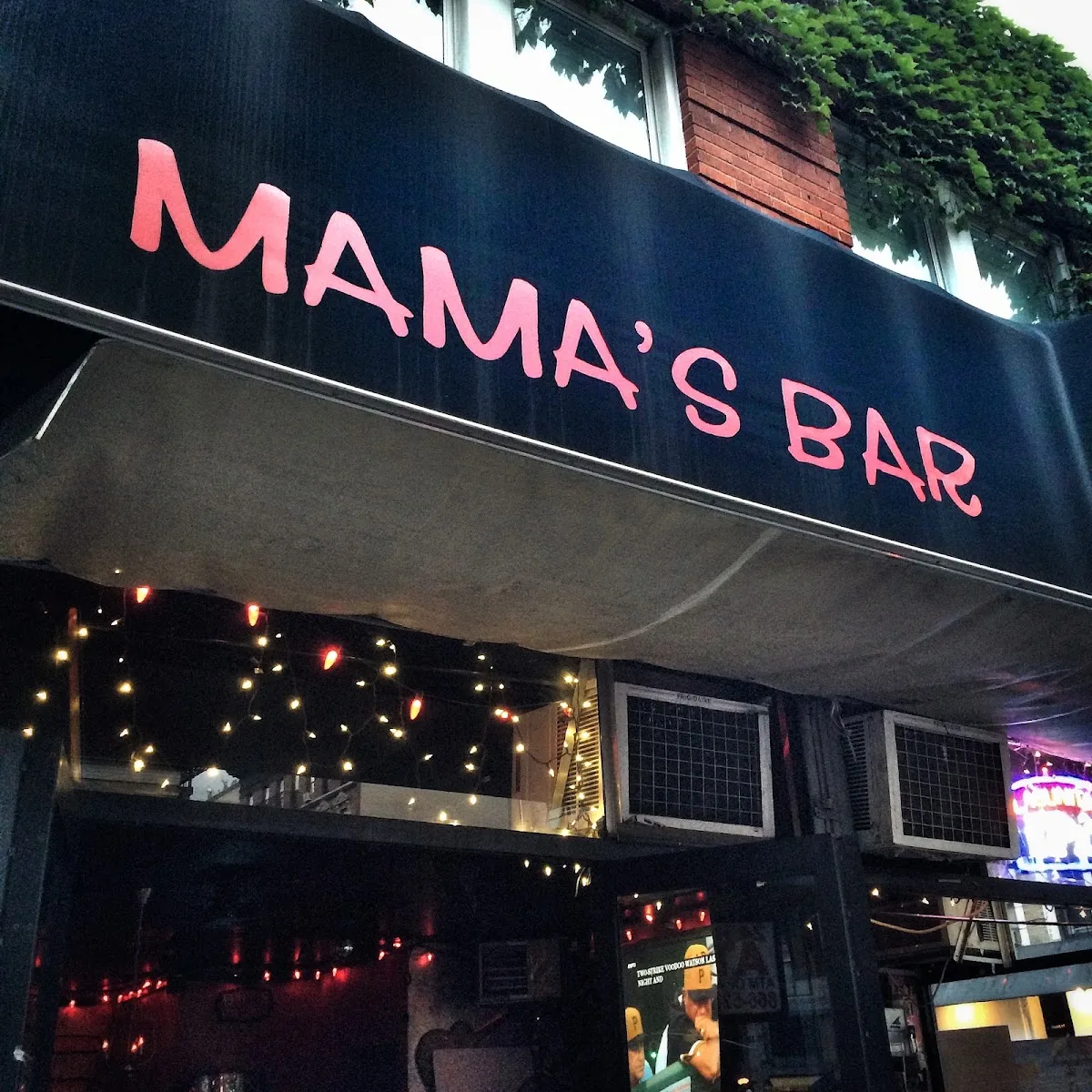Mama's Bar