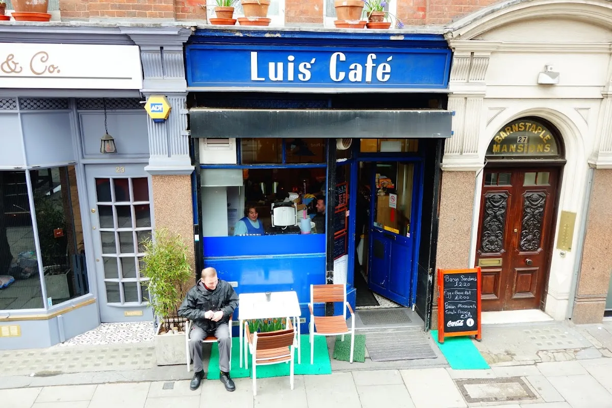 Luis' Cafè