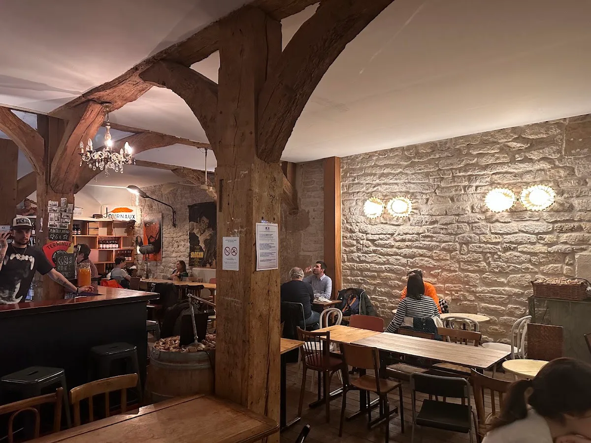 L’ Agence Bar