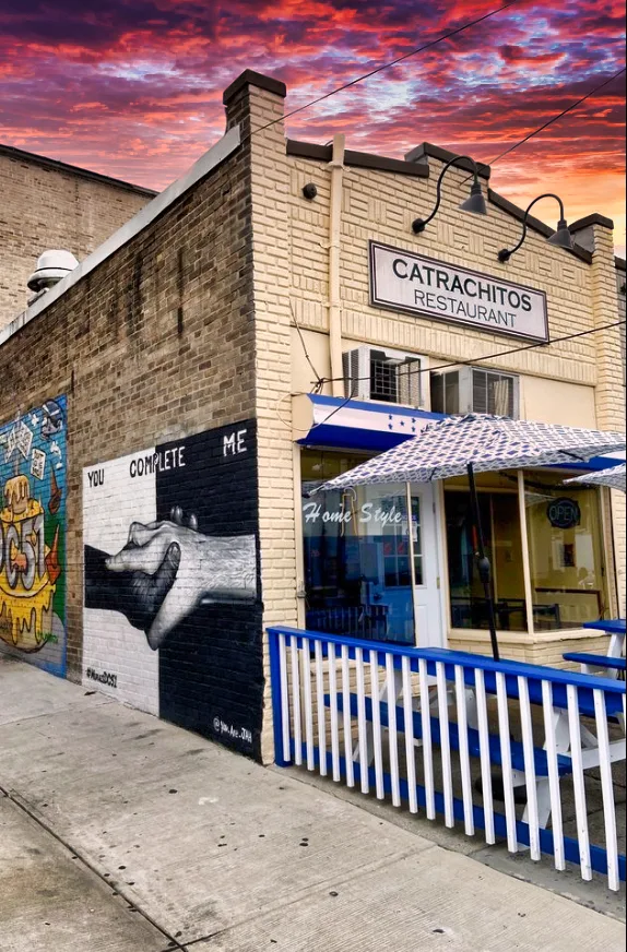 Casa Mia Italian Eatery & Cafe